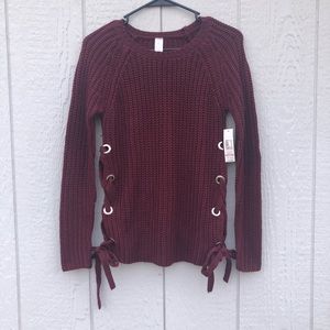 NWT maroon lace up side sweater